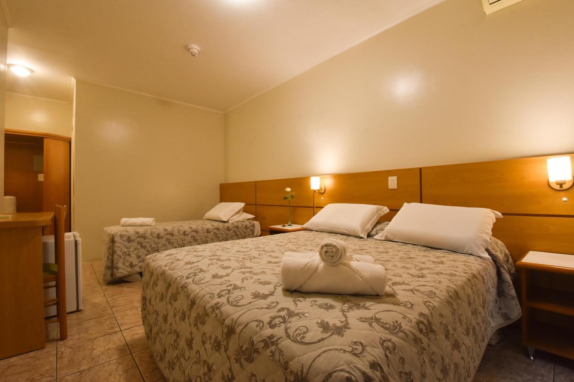 Hotel Stillo Via Serena *